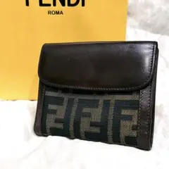 極美品　FENDI フェンディ　二つ折り財布　ズッカ柄　FFロゴ　ブラウン