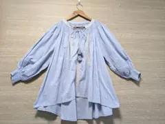 Hunch　ギャザータック入り　金糸刺繍　長袖　チュニック　ブラウス　トップスのサムネイル