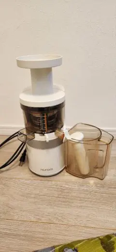 468/未使用　HUROM スロージューサー HI-WBA06 HI-WBA06（ホワイト）HI-EBA06（レッド）部品・パーツほか付属品