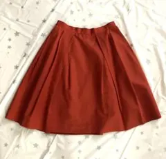 M-PREMIER COUTURE 赤 フレアスカート ひざ丈 オフィス 通勤のサムネイル