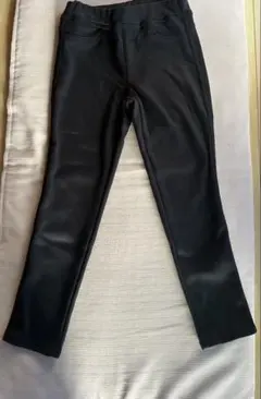 Item thumbnail for item 4005d1b4-5e42-44e6-96ba-1c9472394d4b