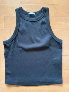 GU タンクトップ