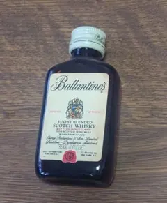 Ballantine's FINEST ミニチュアボトル スコッチウイスキーのサムネイル