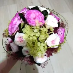 ウェディングブーケ　プリザーブドフラワー　ブートニア付き　結婚式