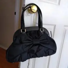 黒リボン　ハンドバッグ　がま口