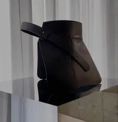 Item thumbnail for item 1513a2c4-24e8-474b-ba4d-aa91a463cec3