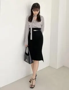 snidel ベルテッドミドルレングスタイトスカート　Sサイズ