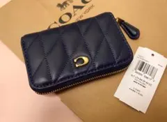 新品COACH スモール ジップ カード ケース ピロー キルティング ネイビー