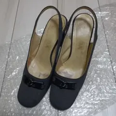 PRADA　ブラック ヒール パンプス　37 24センチ