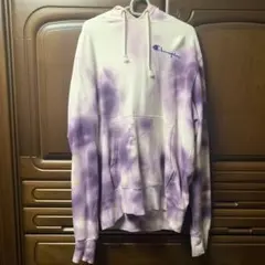 Champion 紫のタイダイ パーカー