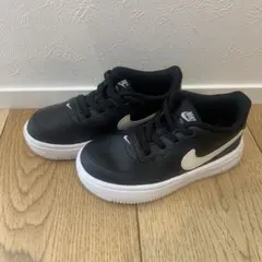 Nike ブラック/ホワイト スニーカー