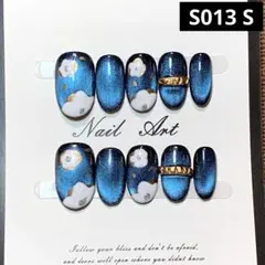 【セール】現品ネイルチップ　ショートオーバル　黒ベースマグネットアート花ぷっくり