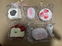 Kikisquishyスクイーズ いちご4点セット - メルカリ