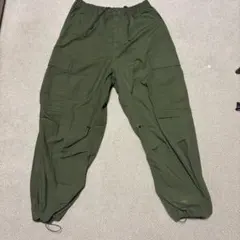 カーゴパンツ オリーブ