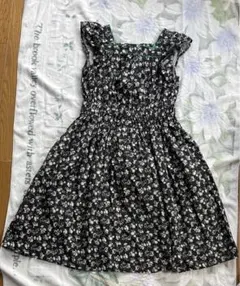 美品　クミキョク　黒　小花柄　半袖ワンピース　150 160