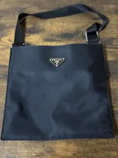 【値下げ可！】PRADA ショルダーバッグ ナイロン ブラックのサムネイル