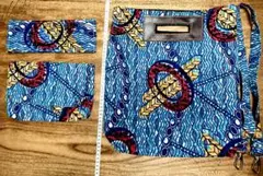 RICCI EVERYDAY　アケロバッグ　4WAYポーチ付