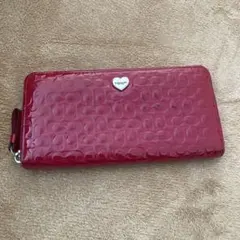 COACH エンボス加工 ピンク 長財布