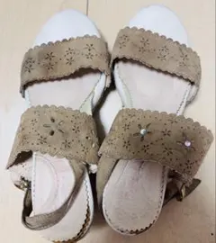 ベージュ スエード風 サンダル