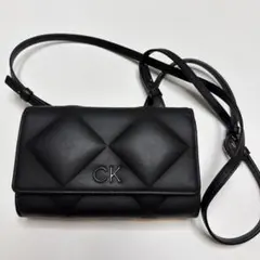 Calvin Klein キルティング ショルダーバッグのサムネイル