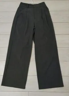 GU ジーユー タックワイドパンツ グレー レディース パンツ S サイズ