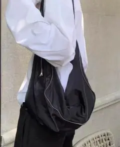 KIKO KOSTADINOV バッグ ペブル ブラック