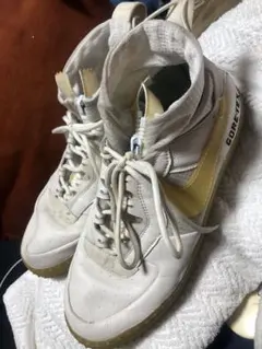 Nike Cortez ホワイト/ゴールド