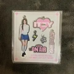 2025年最新】itzy アクスタの人気アイテム - メルカリ