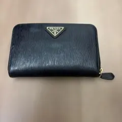 PRADA プラダ　二つ折り財布