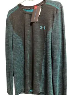 UNDERARMOR：進化した最高の着心地　　長袖ティーシャツ　【新品タグ付】