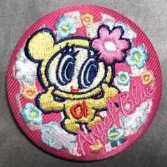 ナルミヤキャラクターズ　刺繍缶バッジ　ハナちゃん