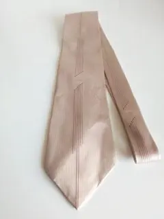 DKNY ベージュ ストライプ ネクタイ