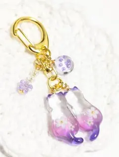 822　お花を付けたペア猫　紫✕桃　キーホルダー