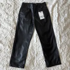 ♡新品タグ付き‼︎♡ZARA kids レザーパンツ　140cm