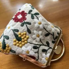 Item thumbnail for item 24a82b90-76c2-4592-b7f7-5d7666c2b0e6