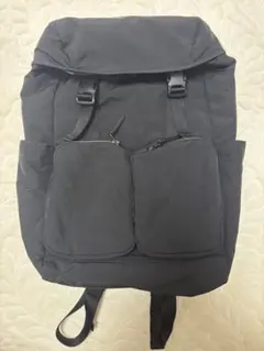 UNIQLO リュック　ブラック　通勤バッグ　ユニクロマルチポケットバッグパック