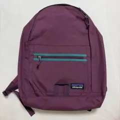 Patagonia バックパック 中型 ベージュ/黒/青 28L - メルカリ