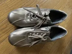 アシックス　スニーカー