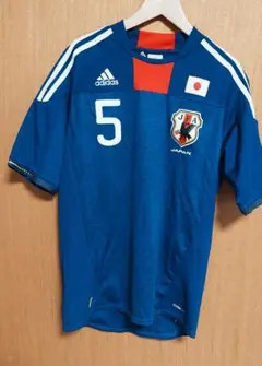 サッカー日本代表 2012年ホームユニフォーム 長友佑都 Mサイズ - メルカリ