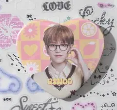 BOYNEXTDOOR リウ　缶バッチ　カフェ