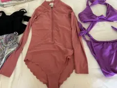 美品　H&M 長袖 ワンピース水着 ピンク パット付きMのサムネイル