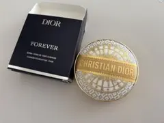 DIOR ファンデーションケース　クリスマスコフレ2024