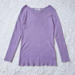 【美品】INED　イネド　Vネックリブニット　９号　パープル系　きれいめ