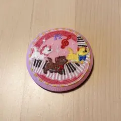 ディズニー　刺繍缶バッジ