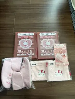 キティ くじ サンリオ ルームシューズ ファイルケース 巾着 バッグチャーム