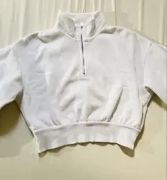 ホワイト ハーフジップ クロップドスウェット
