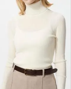 新品ユニクロサイズXLエクストラファインメリノリブタートルネックセーター（長袖）