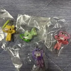 ガチャガチャ　グルーミーマスコットチャーム4種