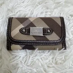 BURBERRY ホースロゴ　メタルプレート　ノバチェック　キーケースのサムネイル