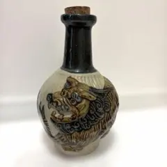 岩古焼 シーサー 陶器ボトル コルク栓付き 酒瓶 泡盛 古陶器 置物 インテリア